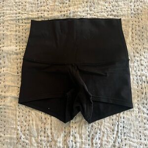 black lululemon spandex